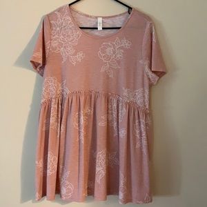 Light pink honeyme tunic with white flowers
